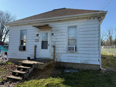 Photo of 505 E Main Street, Durand, IL 61024 (MLS # 2020118)