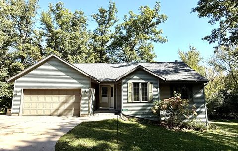 Photo of 2116 W Crystal Springs Road, Janesville, WI 53545 (MLS # 2009810)