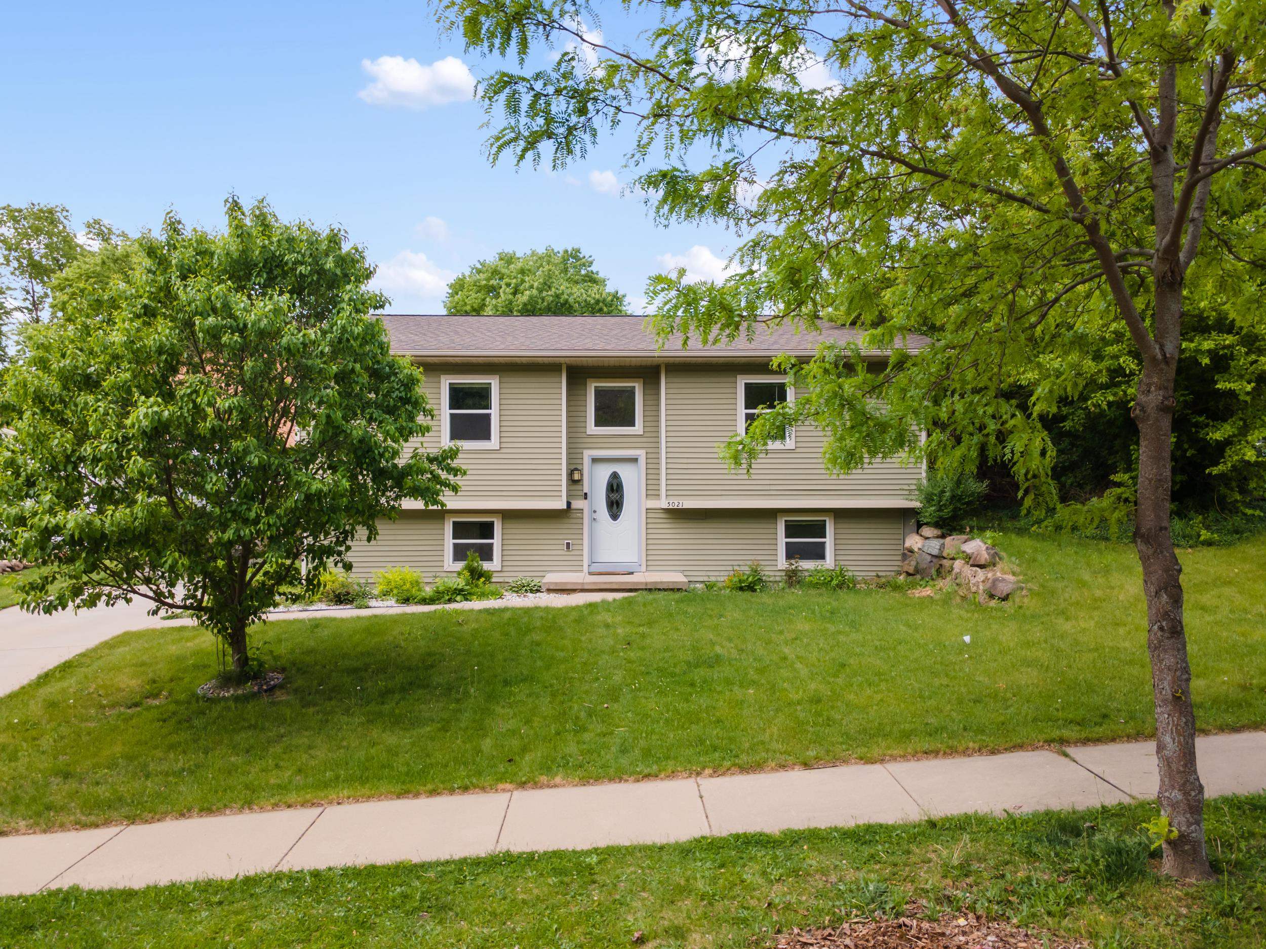 5021 Camden Road