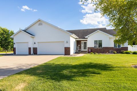 Photo of 1304 Whitetail Drive, Neenah, WI 54956 (MLS # 2025827)