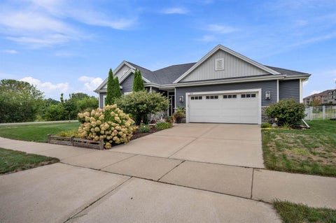 Photo of 9622 Lost Pine Trail, Verona, WI 53593 (MLS # 2032004)