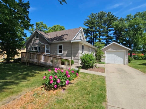 Photo of 7240 Maywood Avenue, Middleton, WI 53562 (MLS # 2024754)
