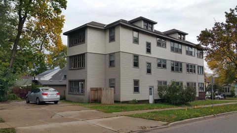 Photo of 930 Emerald Street 3B #3B, Madison, WI 53715 (MLS # 2020514)