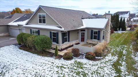 Photo of 57 Pond View Way, Fitchburg, WI 53711 (MLS # 2012505)