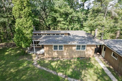 Photo of 6927 N Harris Court, Westfield, WI 53964 (MLS # 2014256)