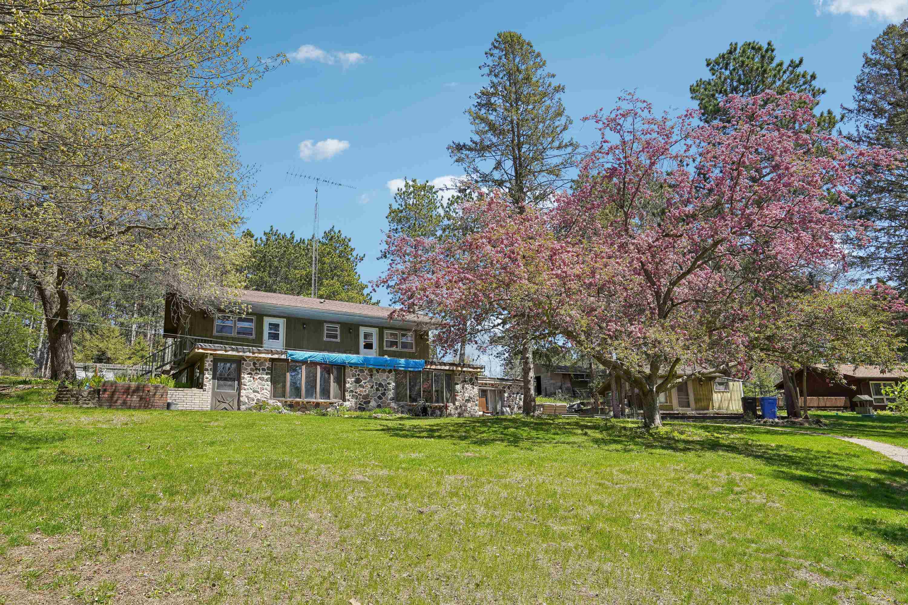 Wisconsin Dells, Wisconsin 53913, United States, 4 Bedrooms Bedrooms, ,3 BathroomsBathrooms,Residential,Active,127782