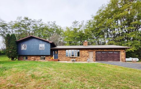 Photo of W8938 State Road 82 Road, Elroy, WI 53929 (MLS # 2011292)