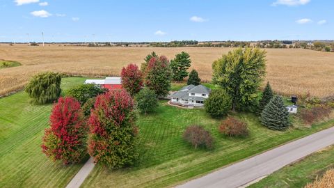 Photo of W390 Dillman Road, Randolph, WI 53956 (MLS # 2010972)