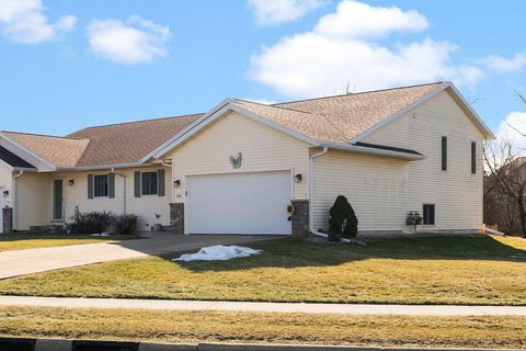 Photo of 308 Concord Drive, Oregon, WI 53575 (MLS # 2016663)