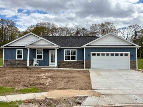 Photo of 2929 Blue Jay Lane, Portage, WI 53901 (MLS # 2022914)