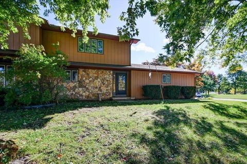 Photo of 2640 Osmundsen Road, Fitchburg, WI 53711 (MLS # 2012306)