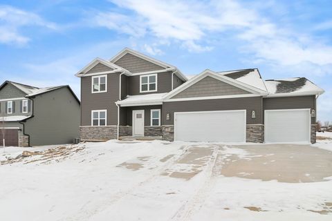 Photo of 401 Michelle Lane, Cottage Grove, WI 53527 (MLS # 2015720)