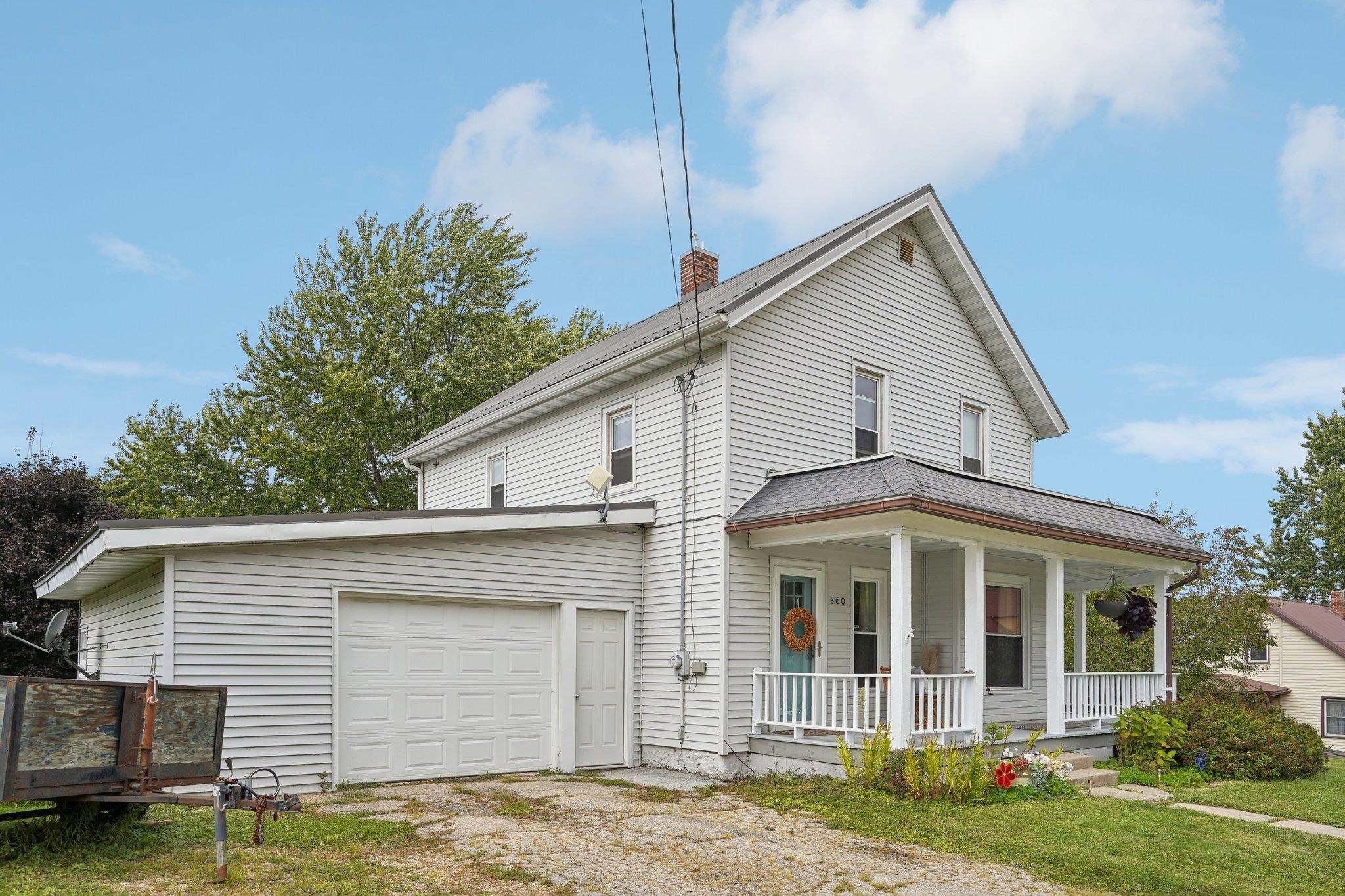 Loganville, Wisconsin 53943, United States, 3 Bedrooms Bedrooms, ,1 BathroomBathrooms,Residential,Active,207094