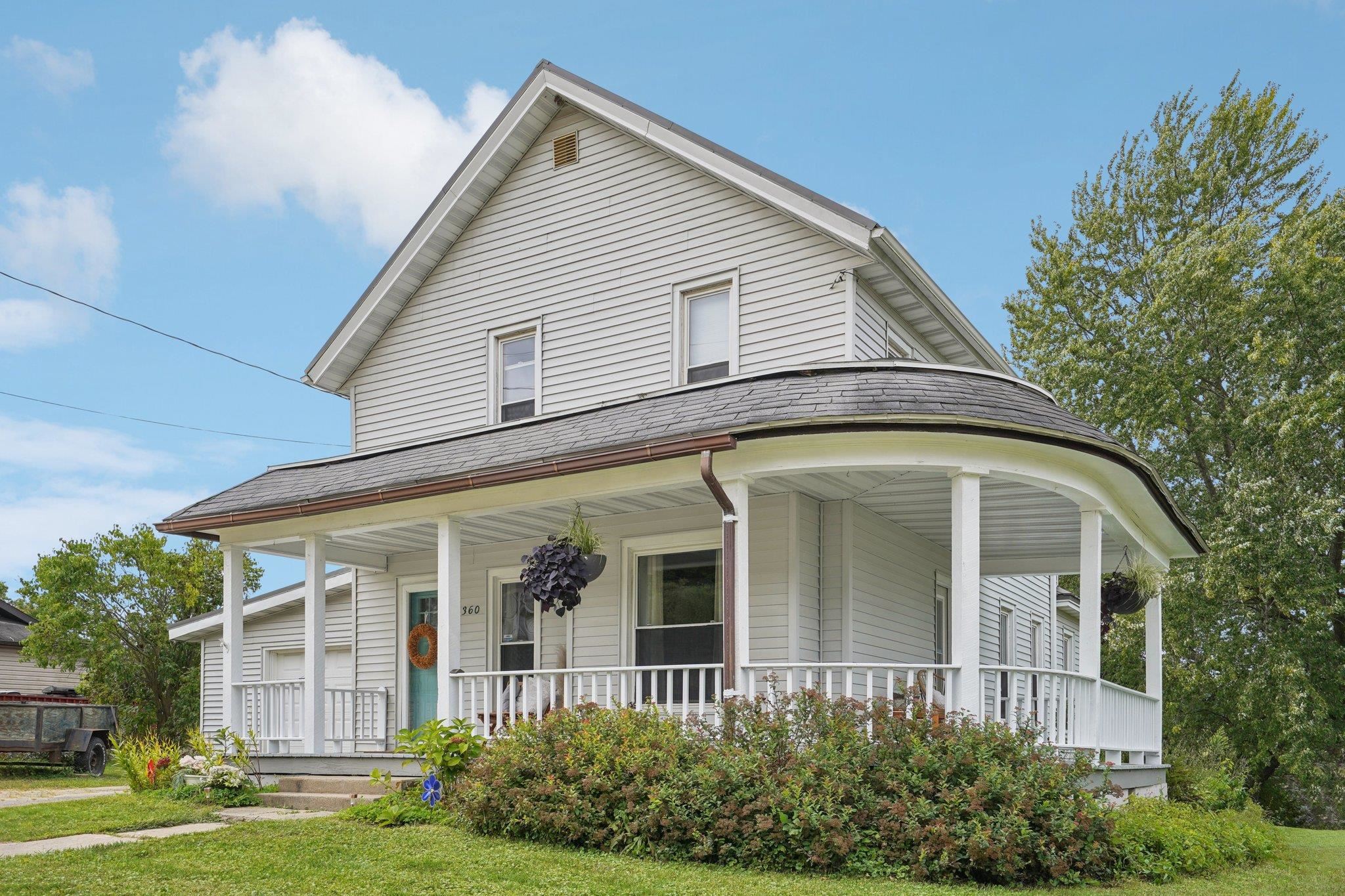 Loganville, Wisconsin 53943, United States, 3 Bedrooms Bedrooms, ,1 BathroomBathrooms,Residential,Active,207094