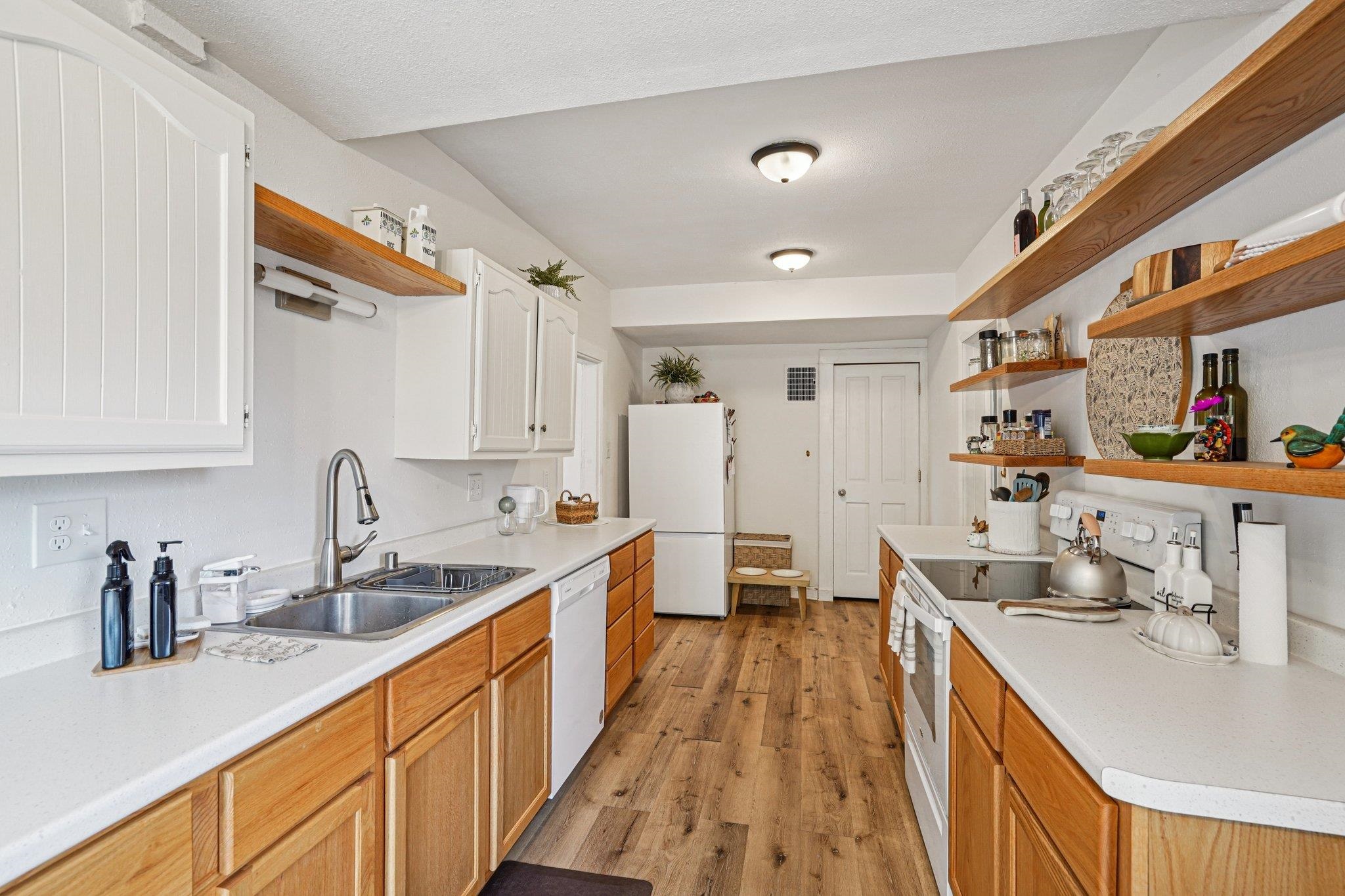 Loganville, Wisconsin 53943, United States, 3 Bedrooms Bedrooms, ,1 BathroomBathrooms,Residential,Active,207094