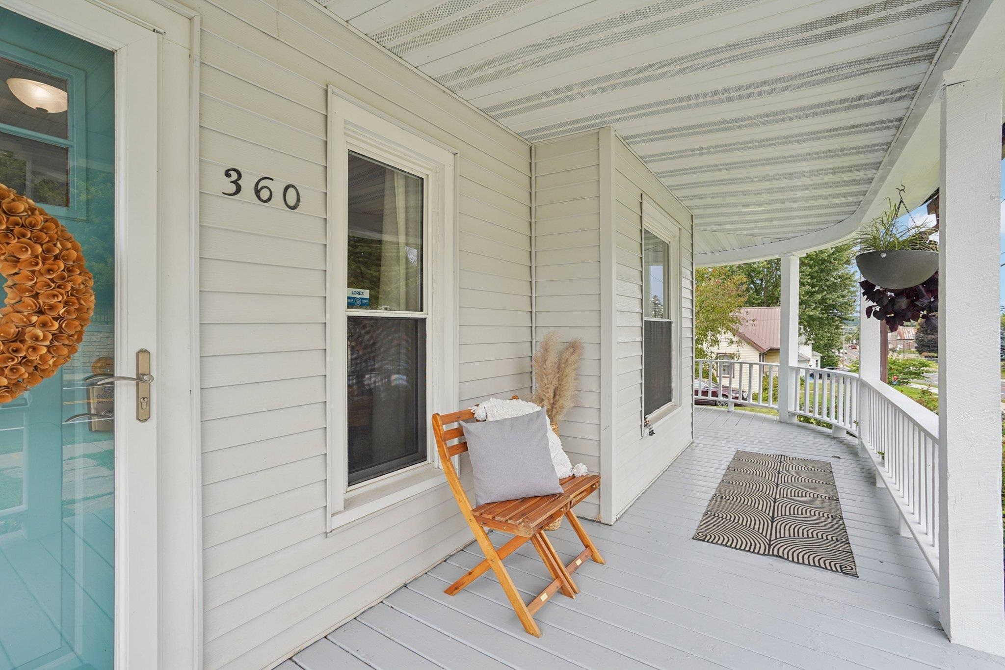 Loganville, Wisconsin 53943, United States, 3 Bedrooms Bedrooms, ,1 BathroomBathrooms,Residential,Active,207094