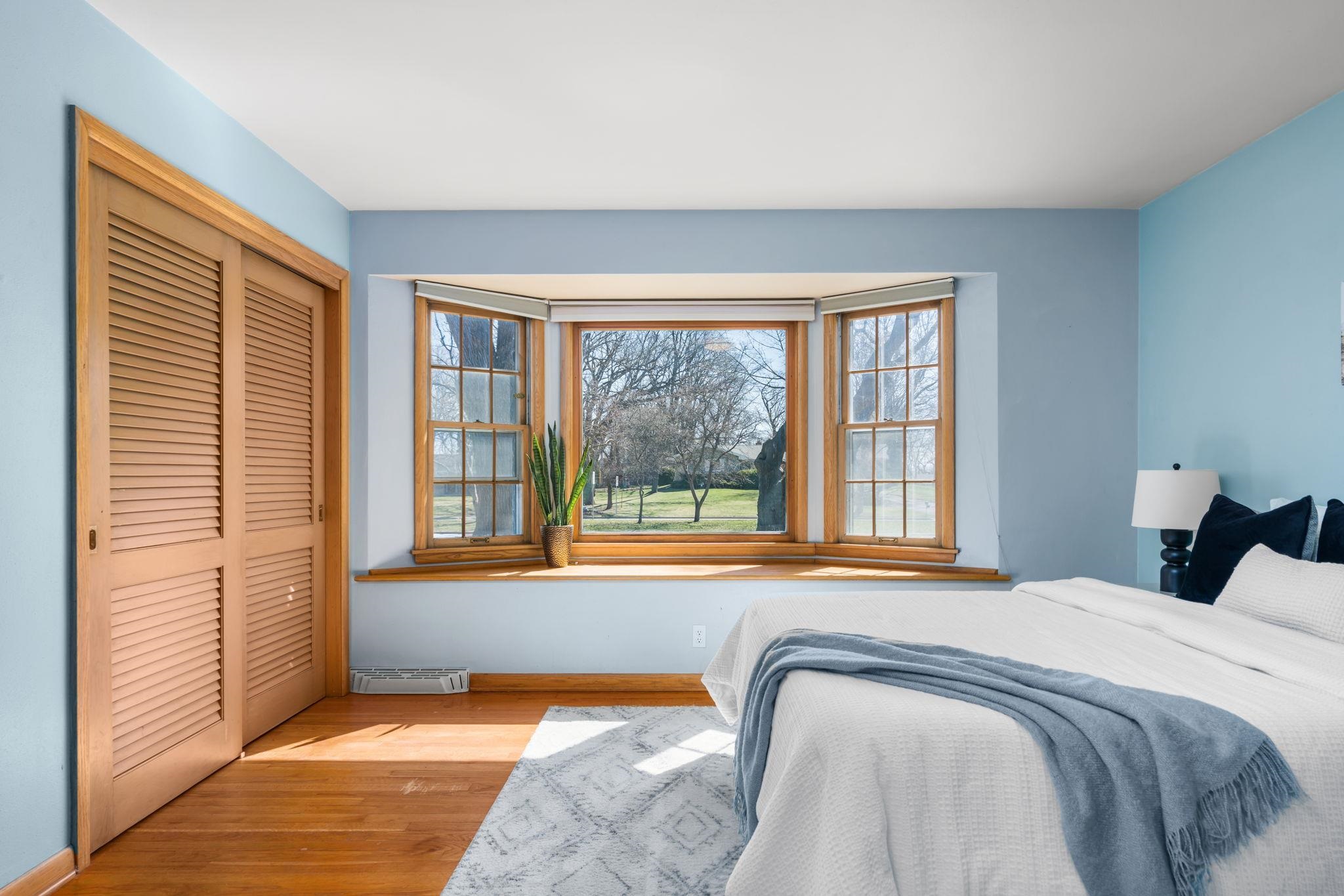 2914 Grandview Boulevard