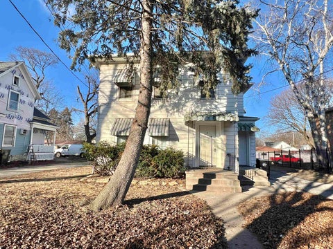 Photo of 921 W Grand Avenue, Beloit, WI 53511 (MLS # 2035687)