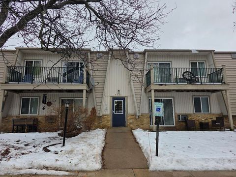 Photo of 4326 Melody Lane 202 #202, Madison, WI 53704 (MLS # 2013826)