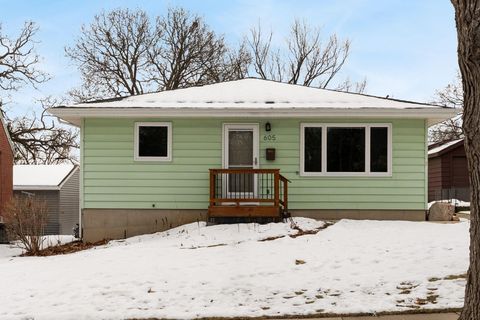 Photo of 605 Cedar Street, Madison, WI 53715 (MLS # 2015942)