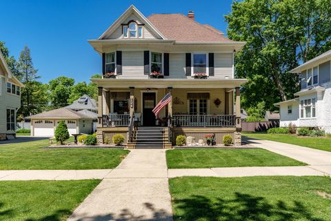 Photo of 126 Jefferson Avenue, Janesville, WI 53545 (MLS # 2024198)
