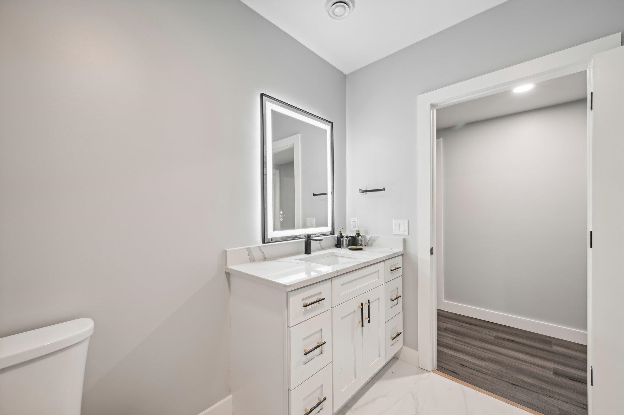 Wisconsin Dells, Wisconsin 53965, United States, 6 Bedrooms Bedrooms, ,4 BathroomsBathrooms,Residential,Active,39403