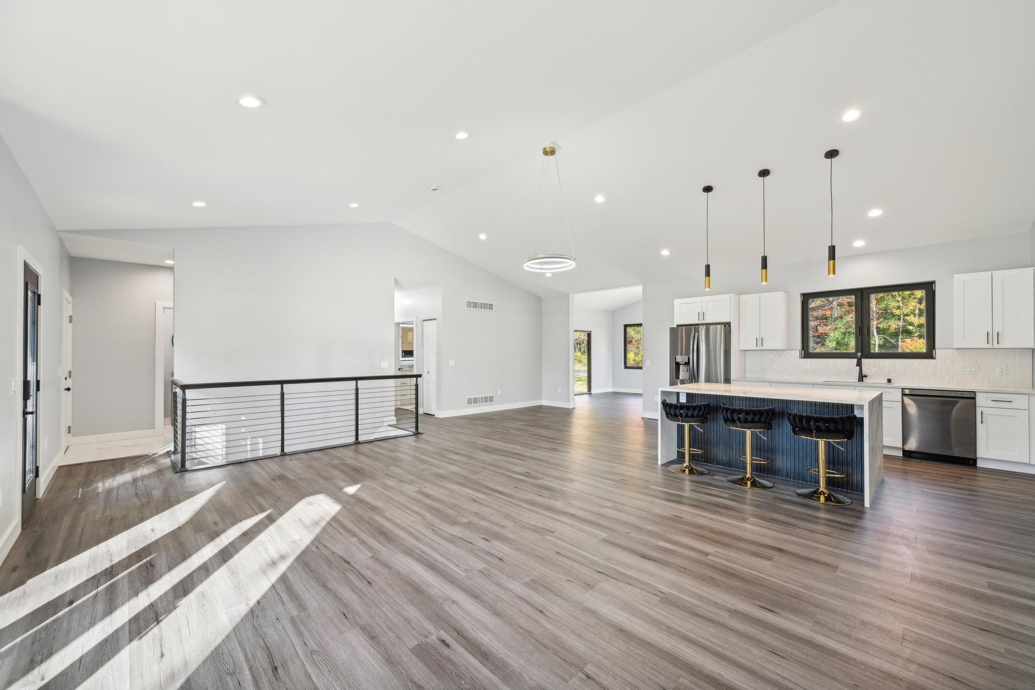 Wisconsin Dells, Wisconsin 53965, United States, 6 Bedrooms Bedrooms, ,4 BathroomsBathrooms,Residential,Active,39403