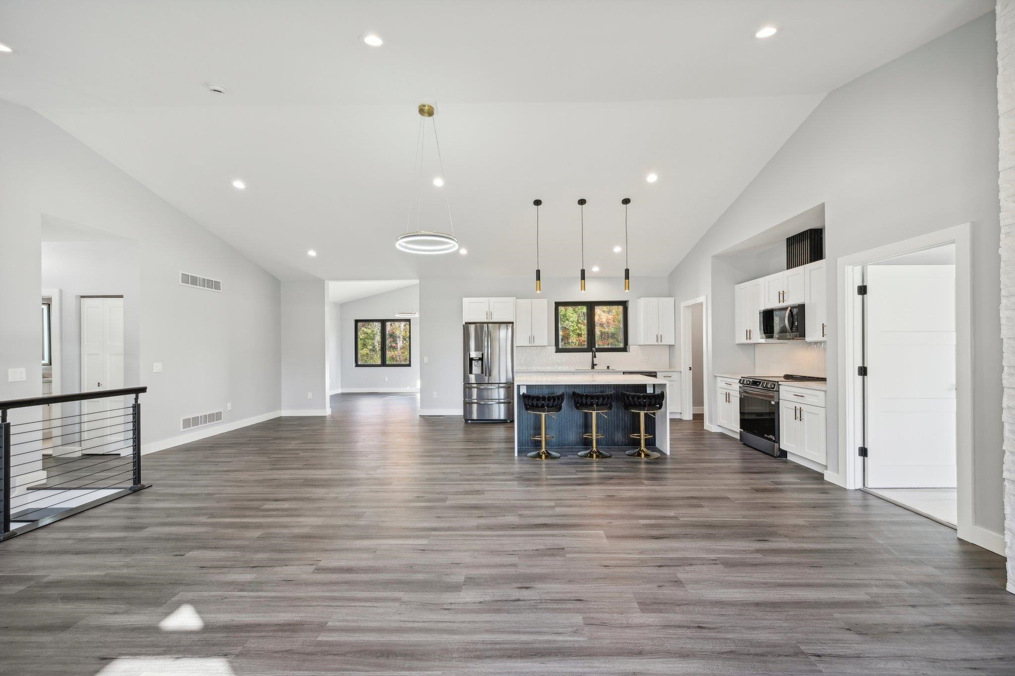 Wisconsin Dells, Wisconsin 53965, United States, 6 Bedrooms Bedrooms, ,4 BathroomsBathrooms,Residential,Active,39403