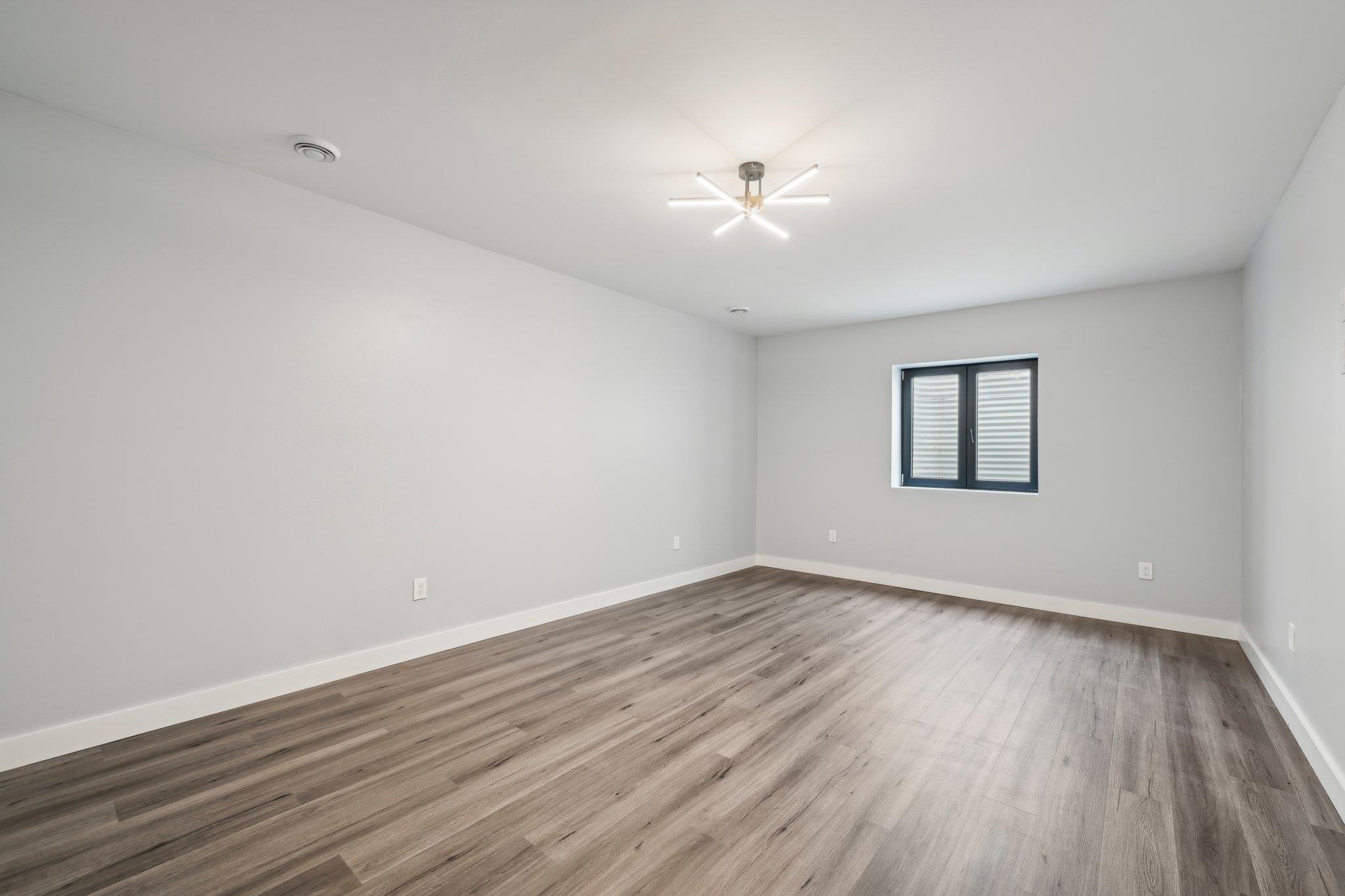 Wisconsin Dells, Wisconsin 53965, United States, 6 Bedrooms Bedrooms, ,4 BathroomsBathrooms,Residential,Active,39403