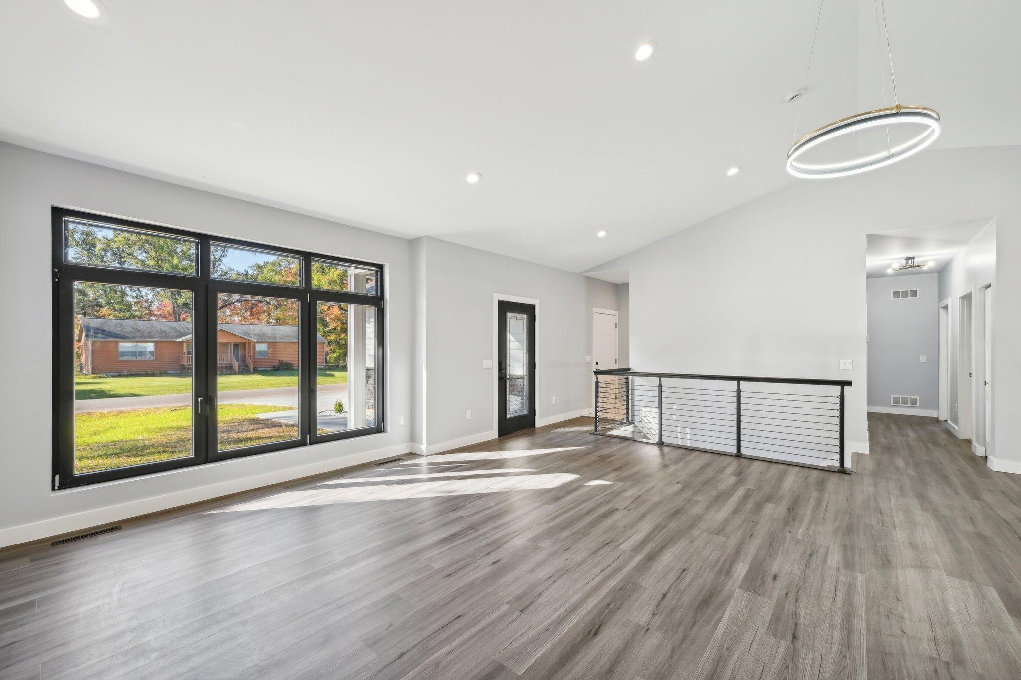 Wisconsin Dells, Wisconsin 53965, United States, 6 Bedrooms Bedrooms, ,4 BathroomsBathrooms,Residential,Active,39403