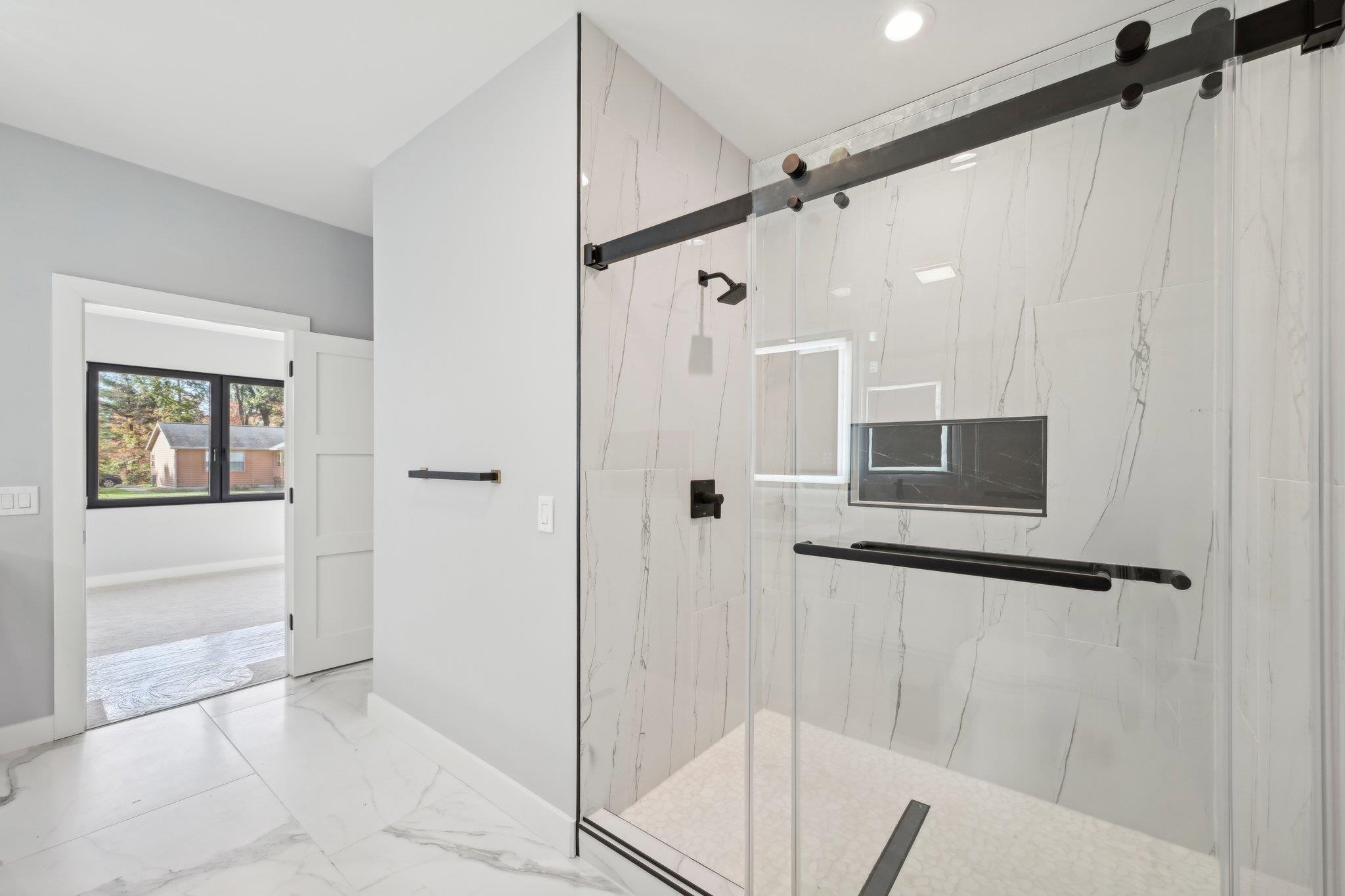 Wisconsin Dells, Wisconsin 53965, United States, 6 Bedrooms Bedrooms, ,4 BathroomsBathrooms,Residential,Active,39403