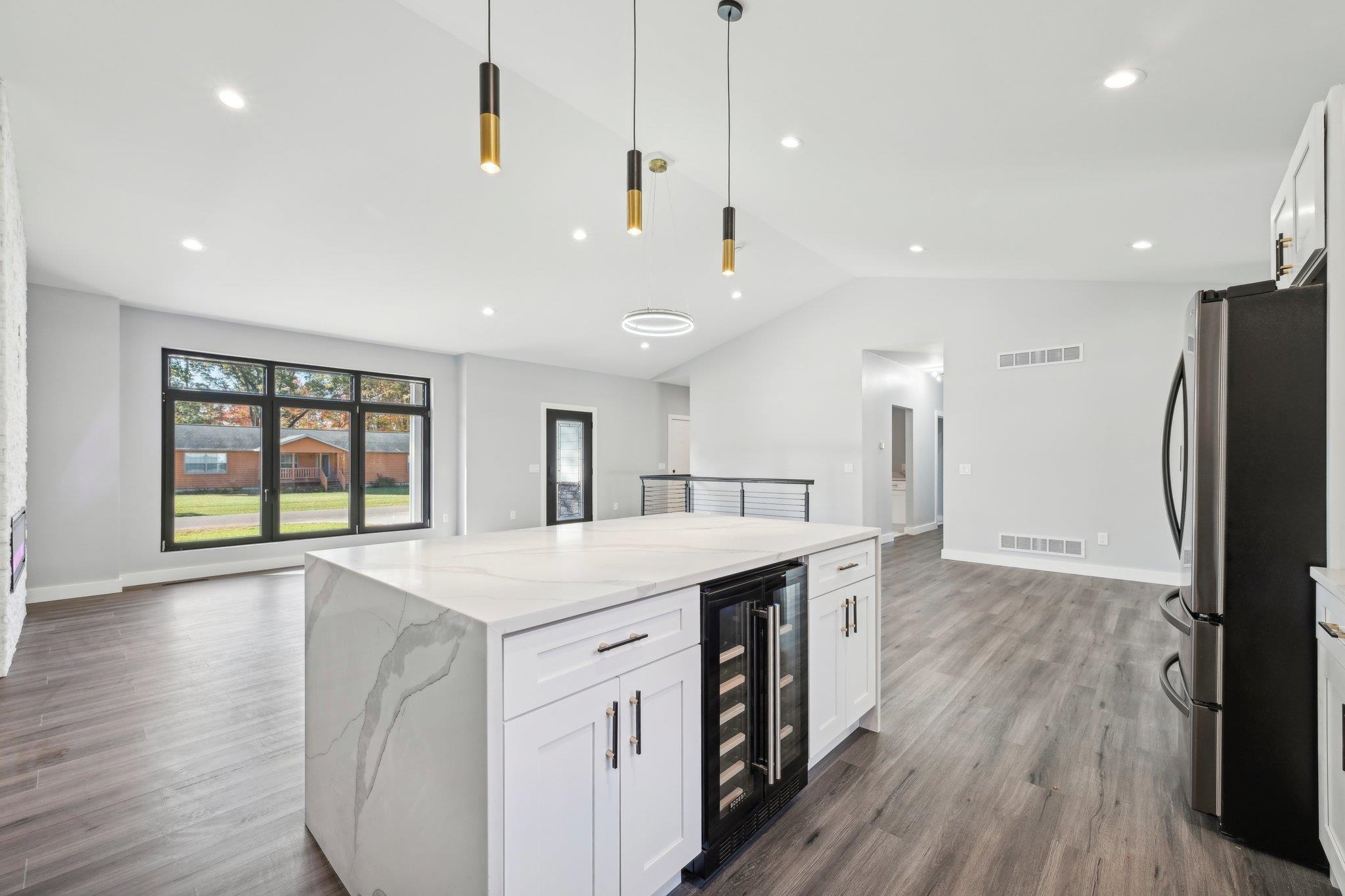 Wisconsin Dells, Wisconsin 53965, United States, 6 Bedrooms Bedrooms, ,4 BathroomsBathrooms,Residential,Active,39403