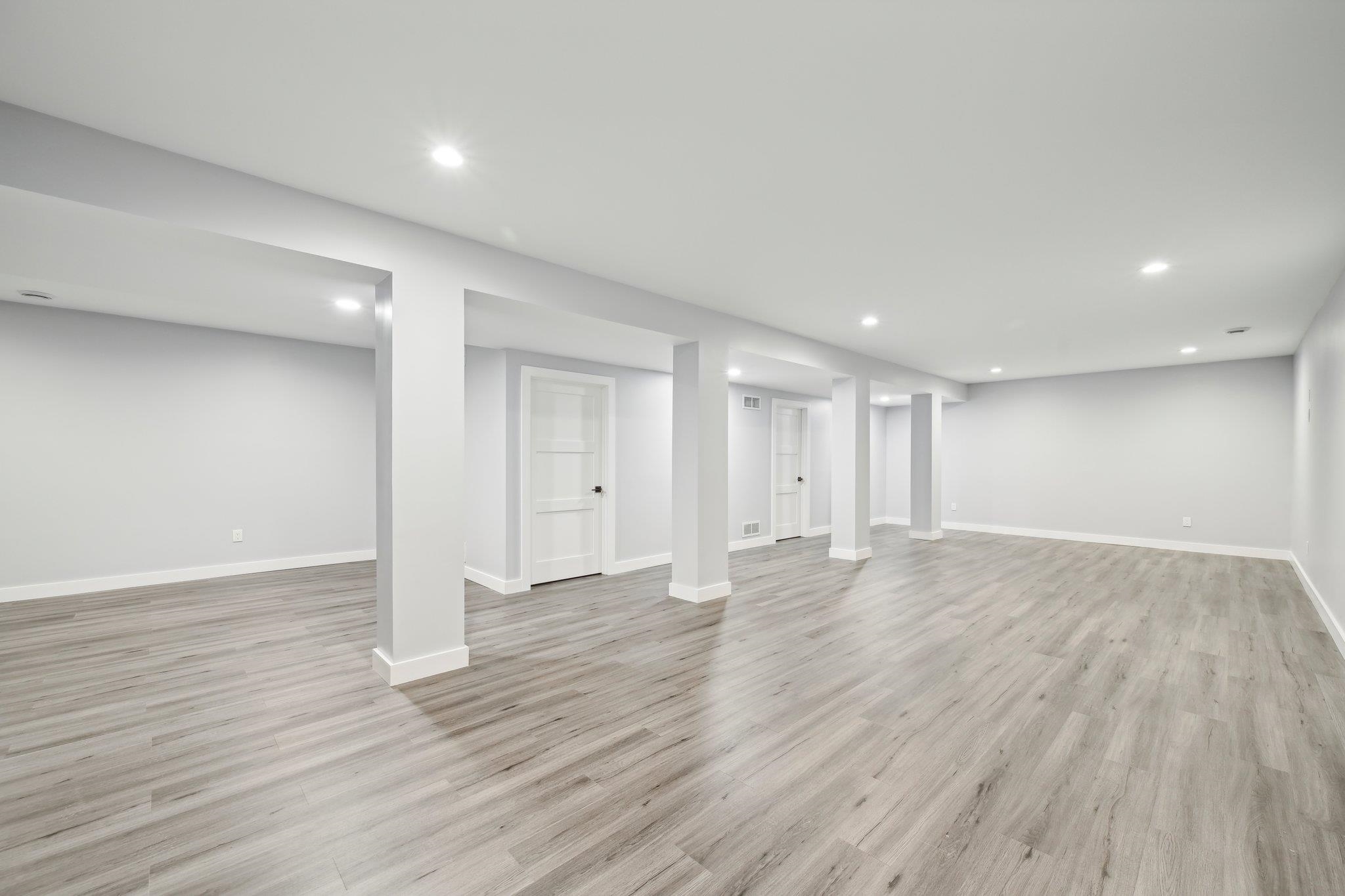 Wisconsin Dells, Wisconsin 53965, United States, 6 Bedrooms Bedrooms, ,4 BathroomsBathrooms,Residential,Active,39403