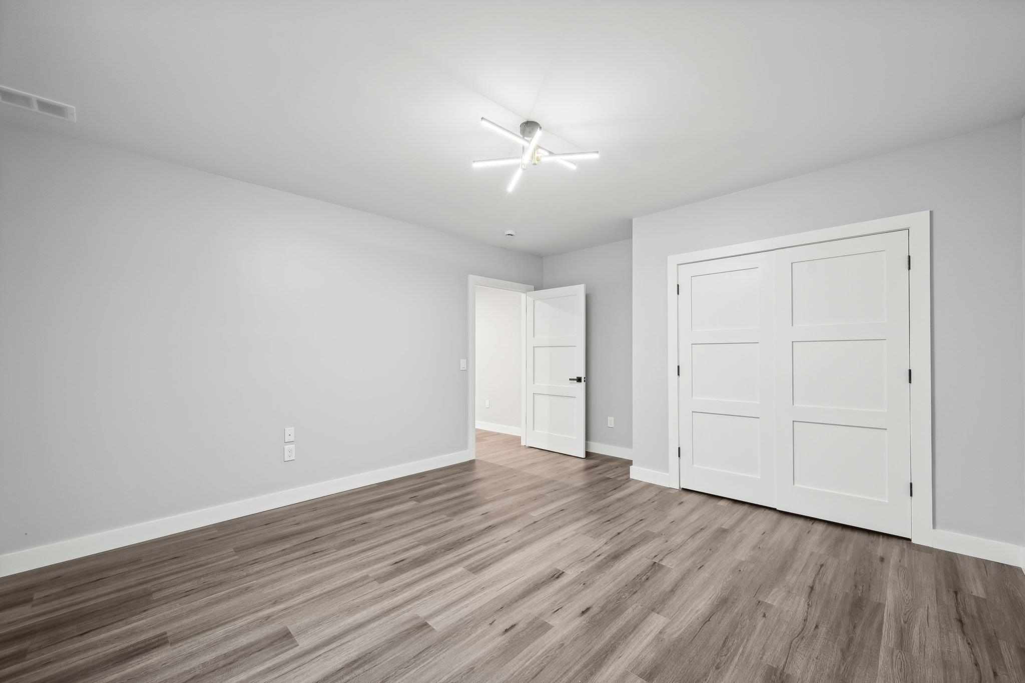 Wisconsin Dells, Wisconsin 53965, United States, 6 Bedrooms Bedrooms, ,4 BathroomsBathrooms,Residential,Active,39403