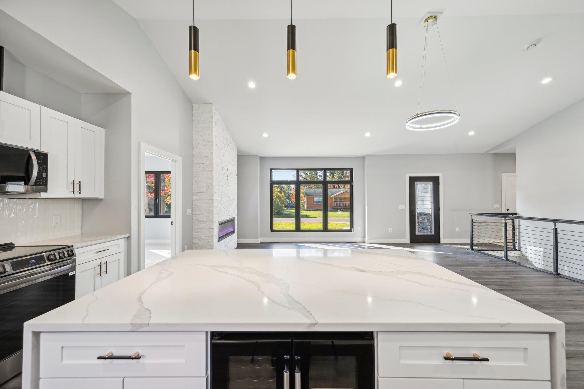 Wisconsin Dells, Wisconsin 53965, United States, 6 Bedrooms Bedrooms, ,4 BathroomsBathrooms,Residential,Active,39403