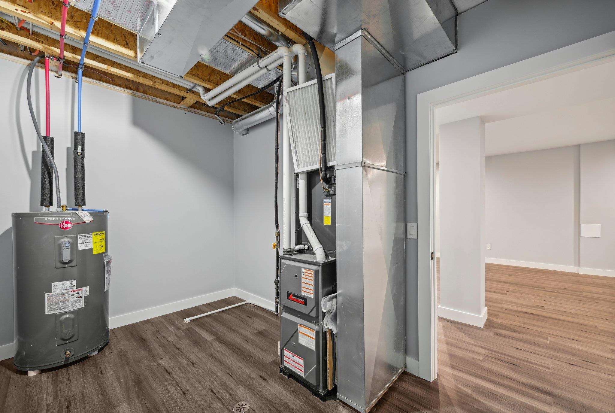 Wisconsin Dells, Wisconsin 53965, United States, 6 Bedrooms Bedrooms, ,4 BathroomsBathrooms,Residential,Active,39403