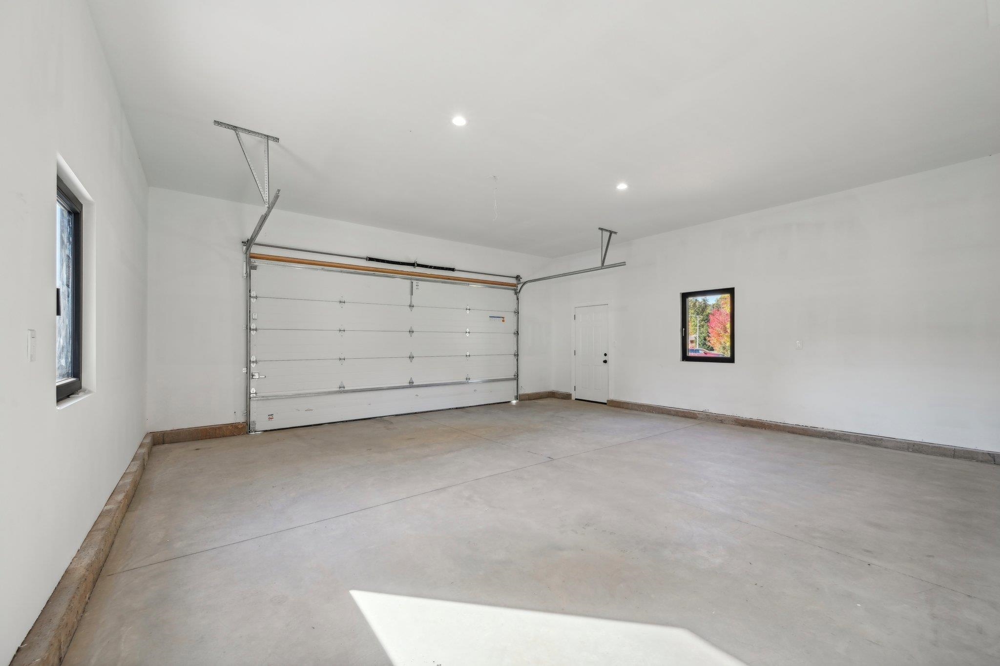 Wisconsin Dells, Wisconsin 53965, United States, 6 Bedrooms Bedrooms, ,4 BathroomsBathrooms,Residential,Active,39403