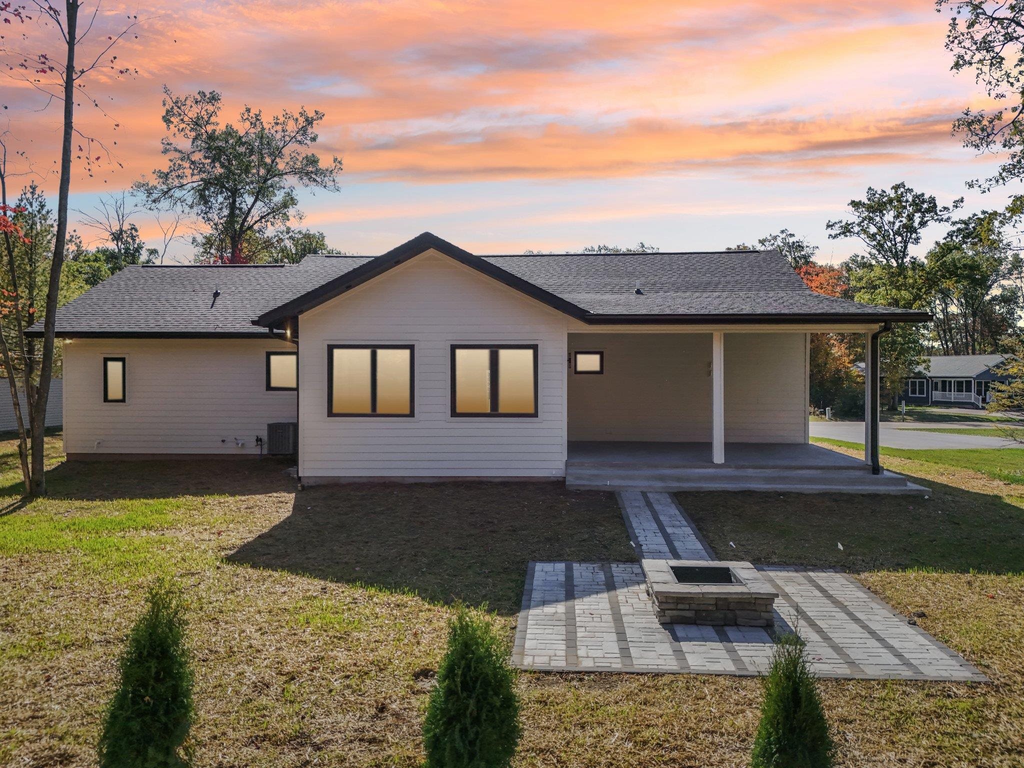 Wisconsin Dells, Wisconsin 53965, United States, 6 Bedrooms Bedrooms, ,4 BathroomsBathrooms,Residential,Active,39403