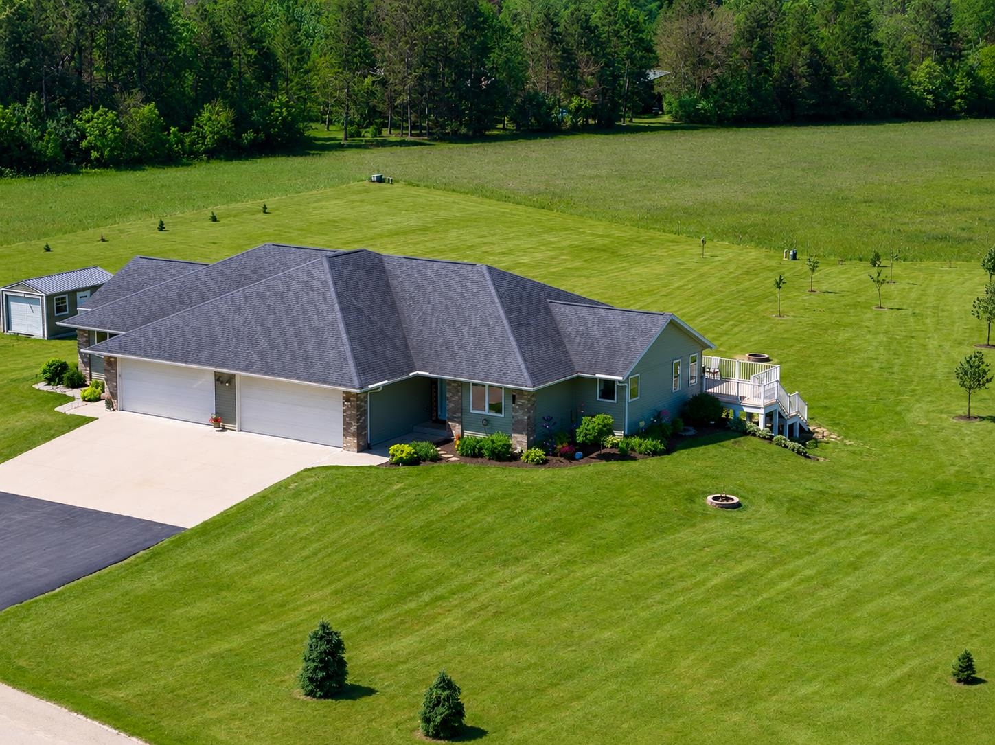 N4035 Ace Court - Photo 4