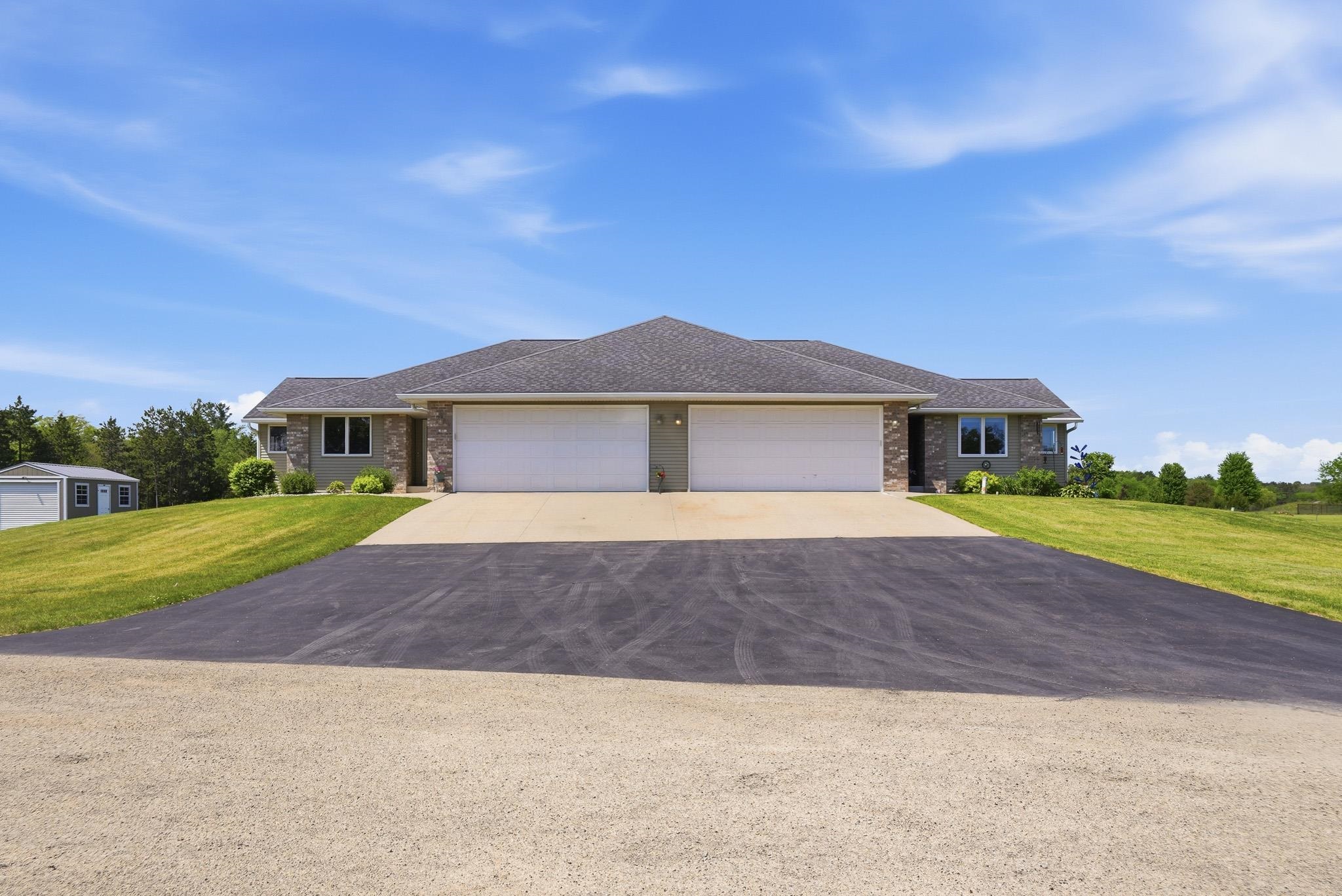 N4035 Ace Court - Photo 2