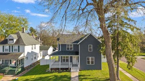Photo of 333 2nd Avenue, Baraboo, WI 53913 (MLS # 2022129)