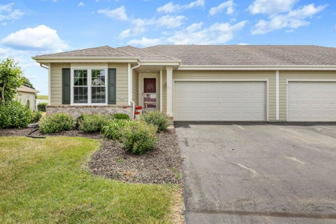 Photo of 614 Belmont Drive, Watertown, WI 53094 (MLS # 2024883)