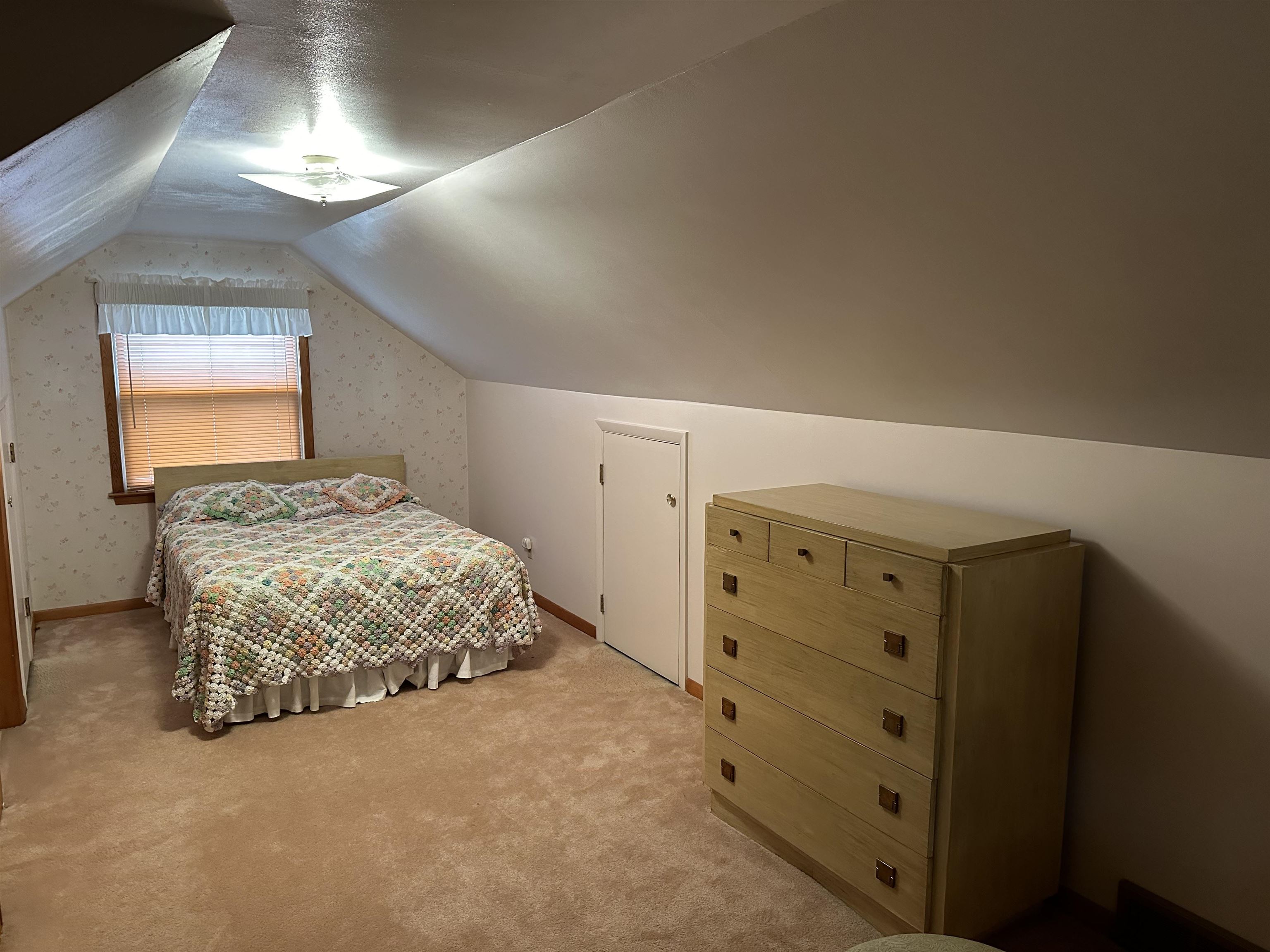 Stoughton, Wisconsin 53589, United States, 3 Bedrooms Bedrooms, ,4 BathroomsBathrooms,Residential,Active,31384