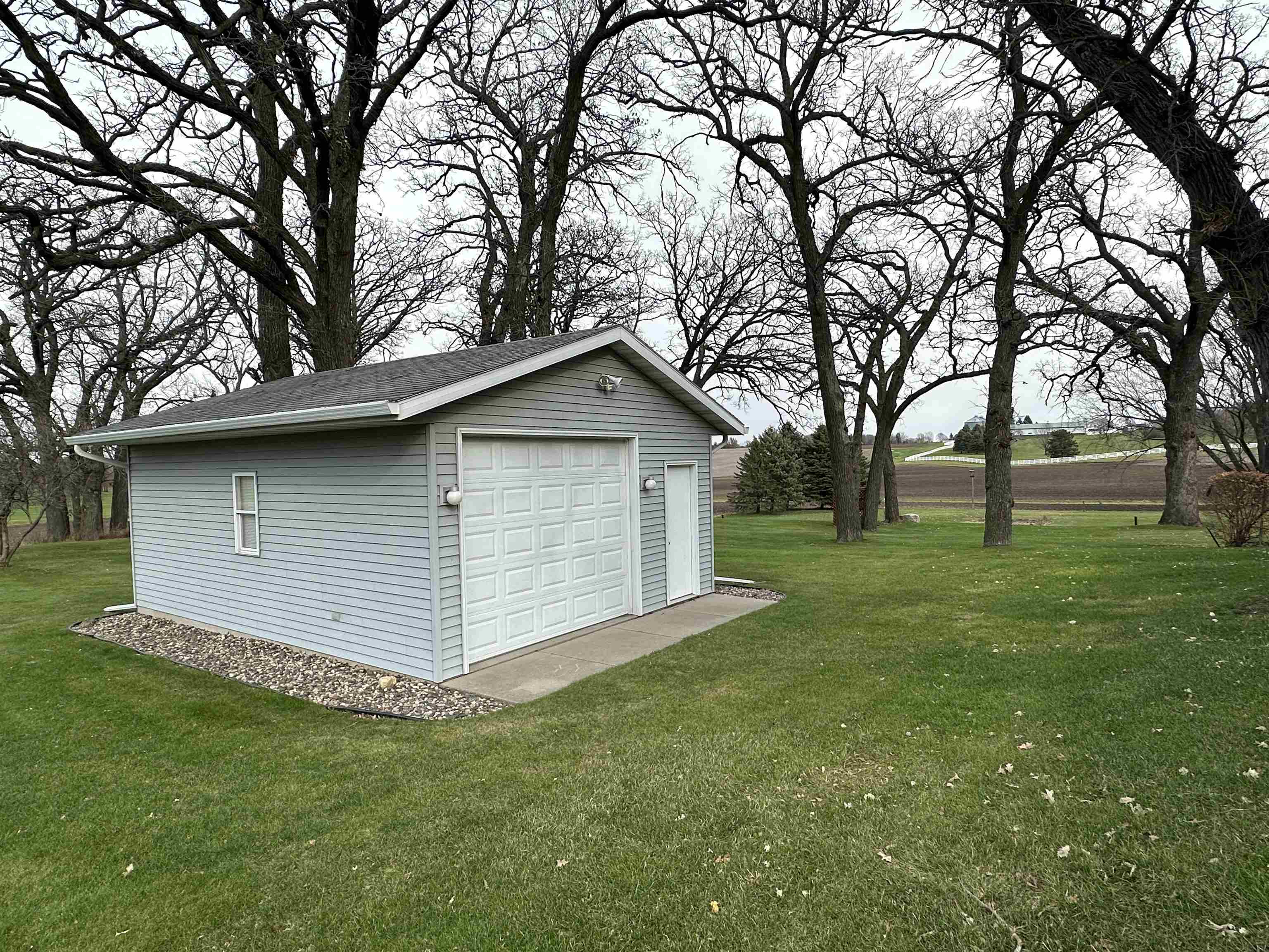 Stoughton, Wisconsin 53589, United States, 3 Bedrooms Bedrooms, ,4 BathroomsBathrooms,Residential,Active,31384