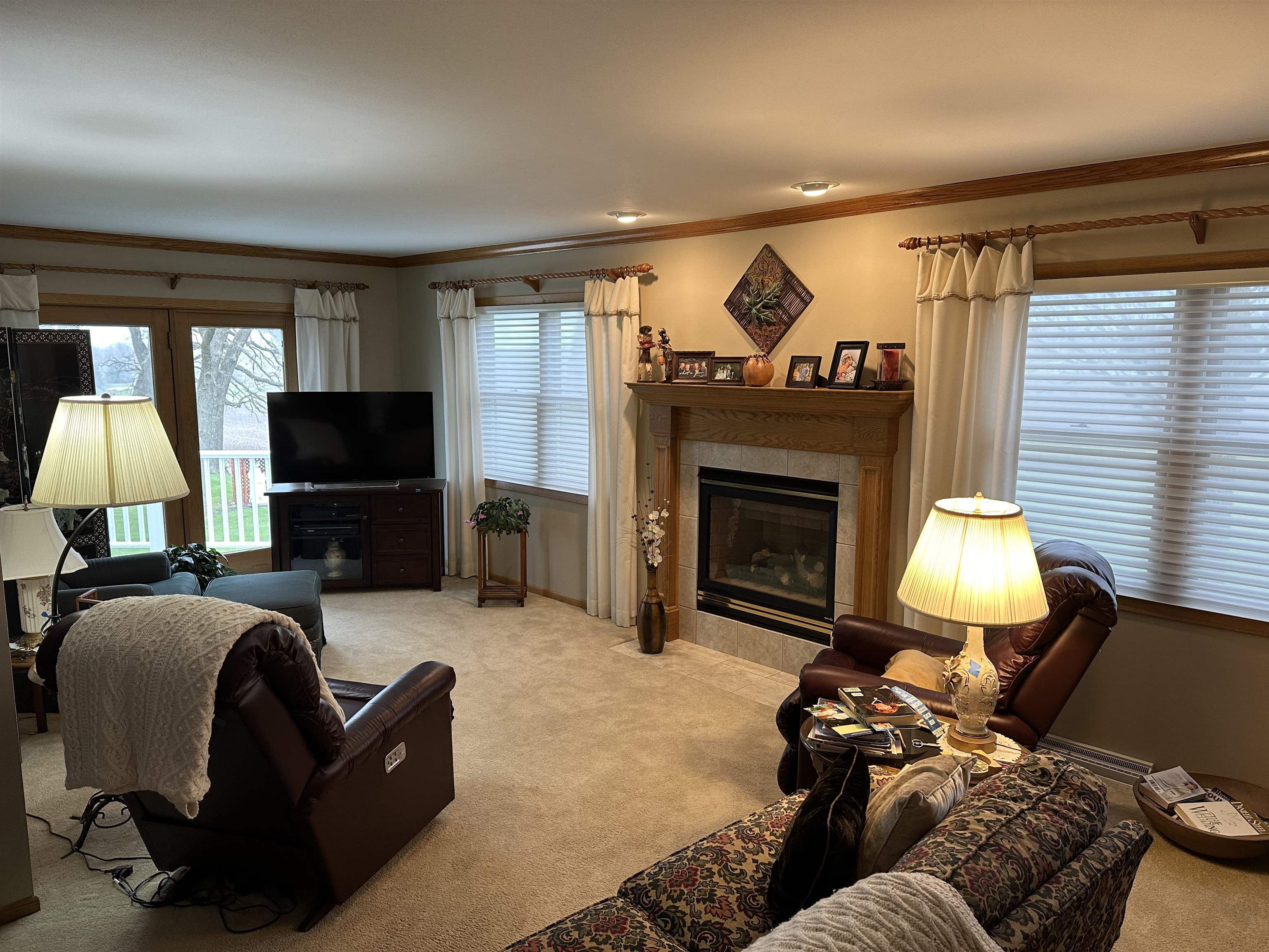 Stoughton, Wisconsin 53589, United States, 3 Bedrooms Bedrooms, ,4 BathroomsBathrooms,Residential,Active,31384