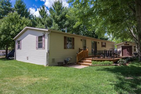 Photo of 5 Deer Run, Mauston, WI 53848 (MLS # 2025992)