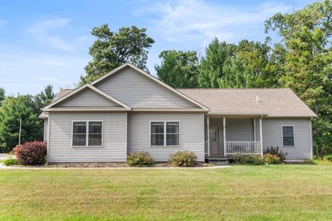 Photo of 368 Deerfield Court, Wisconsin Dells, WI 53965 (MLS # 2008515)