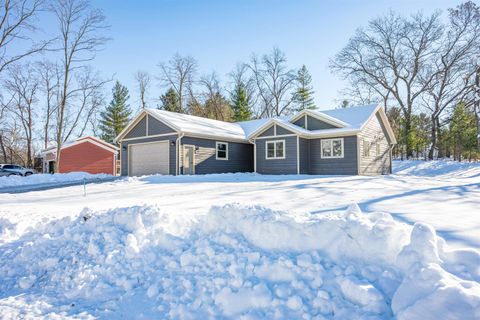Photo of 1618 Michigan Avenue, Wisconsin Dells, WI 53965 (MLS # 2013492)