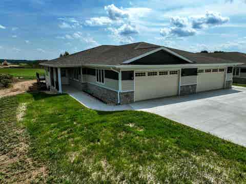Photo of 728 E Reinel Street, Jefferson, WI 53549 (MLS # 2030587)