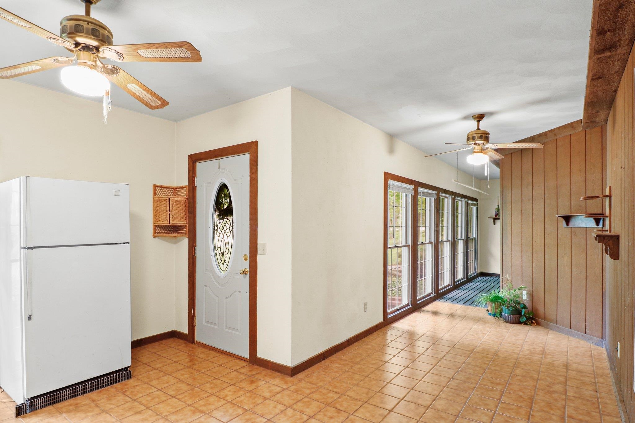 Janesville, Wisconsin 53546, United States, 3 Bedrooms Bedrooms, ,3 BathroomsBathrooms,Residential,Pending,143190